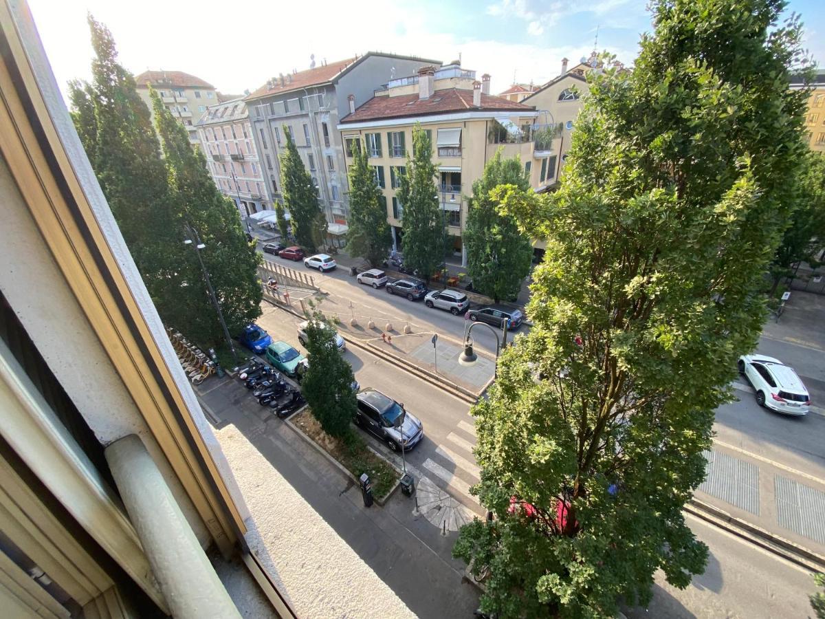 New Luxury Navigli Whole Apartment Milan Bagian luar foto