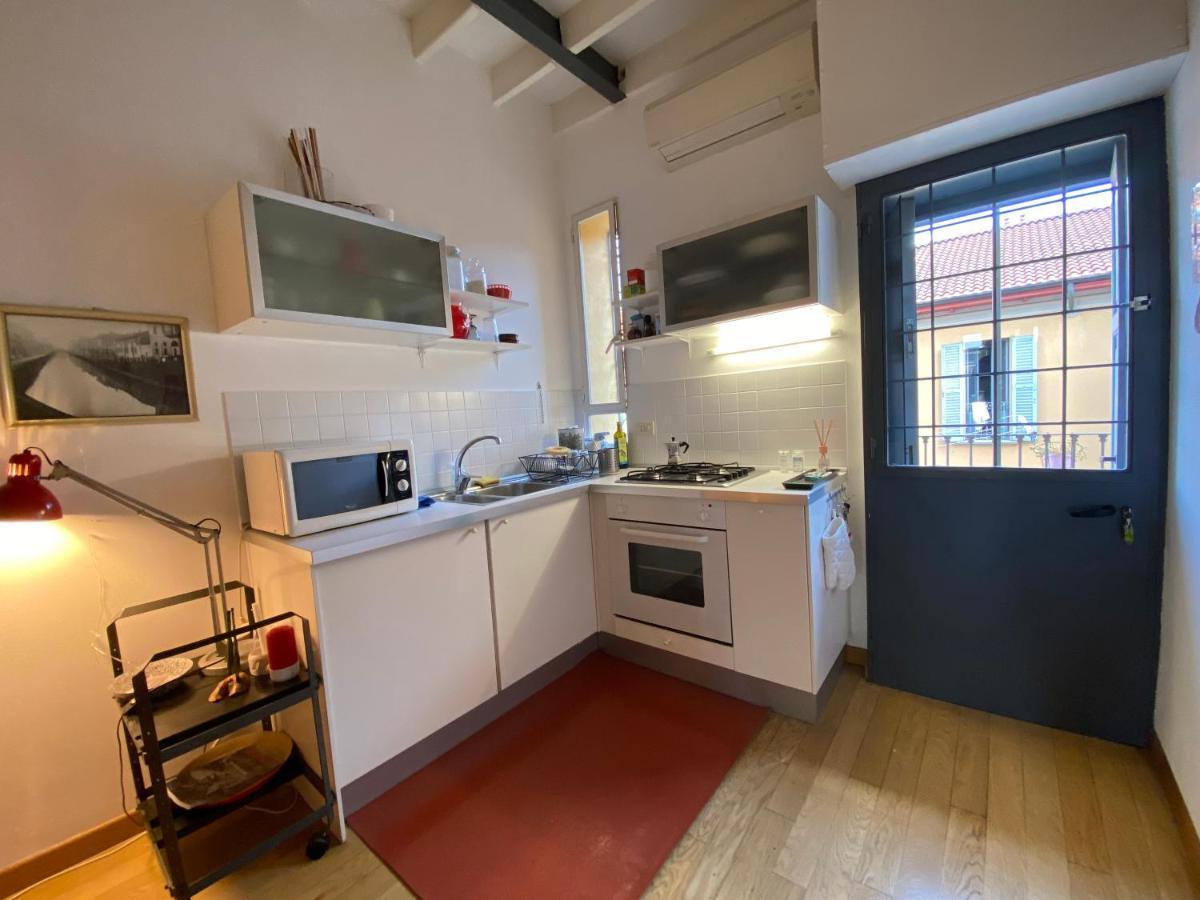 New Luxury Navigli Whole Apartment Milan Bagian luar foto