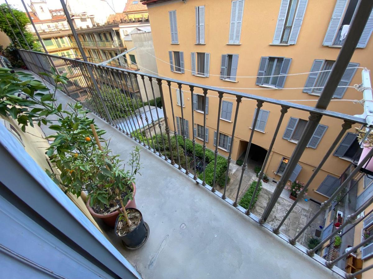 New Luxury Navigli Whole Apartment Milan Bagian luar foto