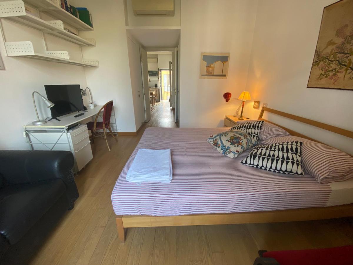 New Luxury Navigli Whole Apartment Milan Bagian luar foto